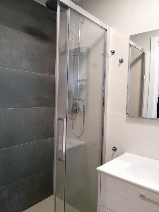 Love Mirrors And Flowers - Affitti Brevi Italia Apartment บารี ภายนอก รูปภาพ